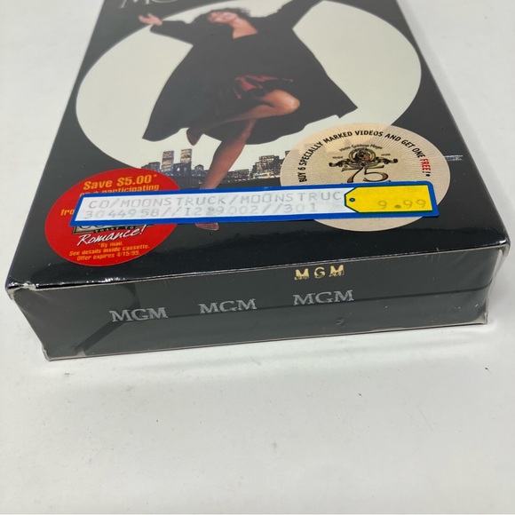 Vintage Sealed VHS Moonstruck - Picture 3 of 3